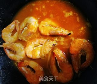 油燜大蝦的做法步驟：6