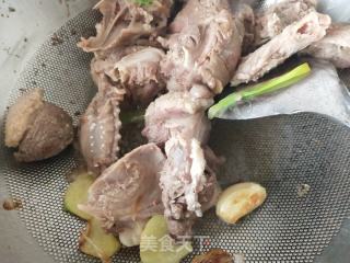 高壓鍋版燉大鵝的做法步驟：5