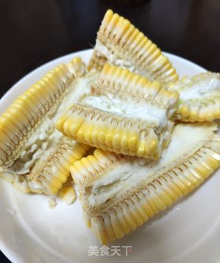 快速剝玉米粒的做法步驟：4