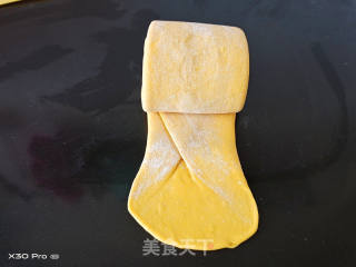 南瓜煉乳吐司（一次發(fā)酵）的做法步驟：6