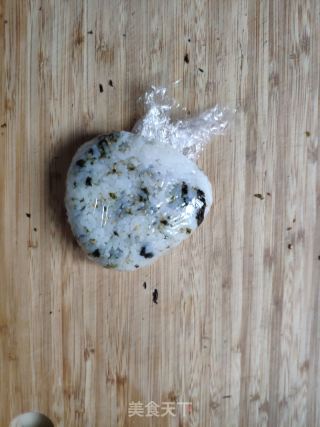 米飯團的做法步驟：7