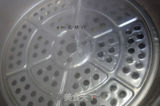 清蒸大閘蟹的做法步驟：2