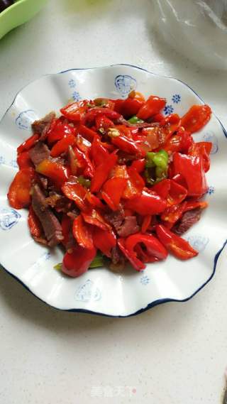 徽州火腿炒紅椒的做法步驟：5