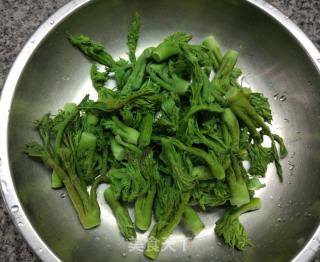 東北野山珍~肉炒刺老芽的做法步驟：3