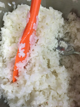 軍艦肉松壽司的做法步驟：3