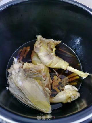 電飯鍋鹽焗雞的做法步驟：7