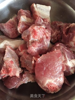 排骨燜東北扁豆的做法步驟：3