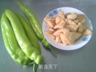 油三角燒虎皮青椒的做法步驟：1