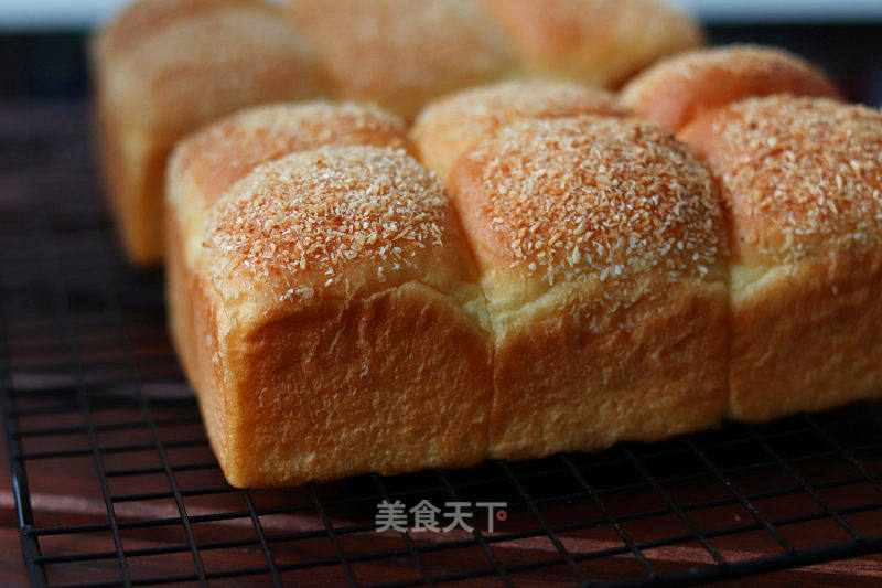 椰香味爆棚の小面包，柔軟細(xì)膩巨好吃！的做法