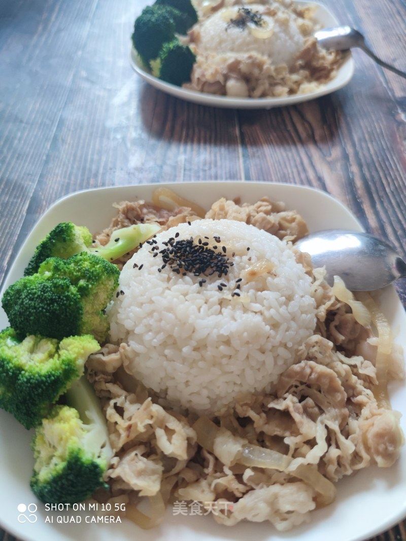 牛肉飯的做法