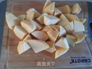 拔絲蜜紅薯的做法步驟：1