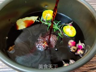 高顏值0失敗，情人節甜品，法式紅酒燴啤梨的做法步驟：4