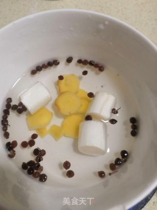 門釘肉餅的做法步驟：2