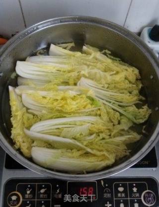 蒜蓉粉絲娃娃菜—白菜做出海鮮味的做法步驟：2
