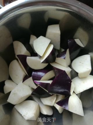米飯殺手地三鮮的做法步驟：2