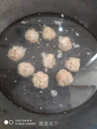 小白菜丸子湯的做法步驟：6