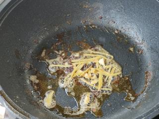 油爆大蝦的做法步驟：5