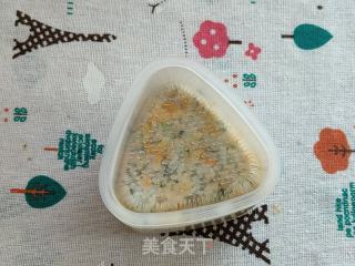 海苔肉松飯團的做法步驟：9