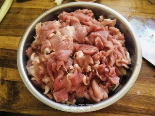 麻辣香腸的做法步驟：2