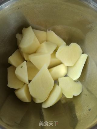 米飯殺手地三鮮的做法步驟：1