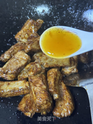 酸梅排骨的做法步驟：7