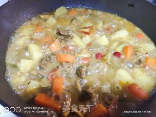 咖喱牛肉燉土豆蓋燒飯的做法步驟：7