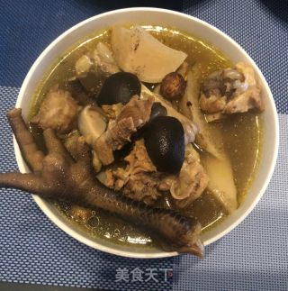 蘿卜土雞湯的做法步驟：3