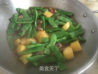 排骨燜東北扁豆的做法步驟：9