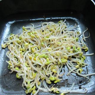 豆香黃豆芽的做法步驟：8