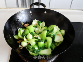 上海青炒海米的做法步驟：8