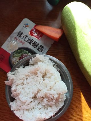 韓式辣醬拌飯的做法步驟：1
