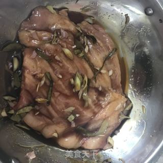 泰式烤豬頸肉----家宴作業1的做法步驟：2