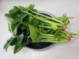 清炒菠菜的做法步驟：3