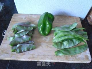 青椒炒雙豆的做法步驟：1