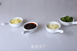 貴州油辣椒拌拍黃瓜的做法步驟：5