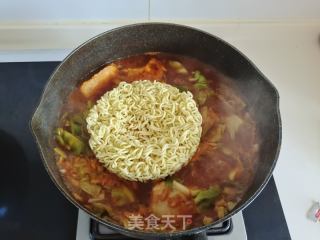 1人食韓式部隊(duì)鍋的做法步驟：7