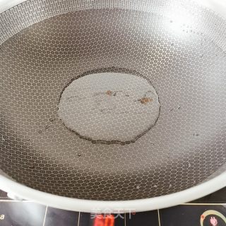 牛腩燒土豆和胡蘿卜的做法步驟：10