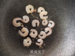 牛奶蒜香鮮蝦意面的做法步驟：4