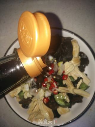 涼拌黃瓜腐竹木耳的做法步驟：11