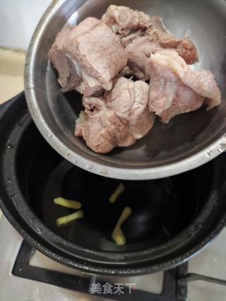 扇骨胡蘿卜粥的做法步驟：2