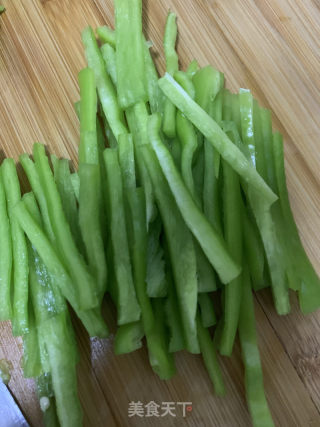 香辣肉絲的做法步驟：3