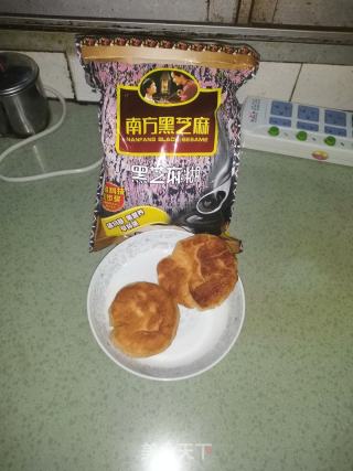 雞蛋餅芝麻糊的做法步驟：1