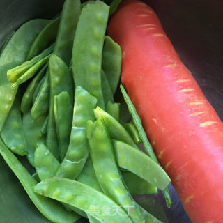藕片拌荷蘭豆的做法步驟：2