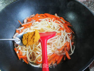 五花肉胡蘿卜咖喱湯面的做法步驟：11