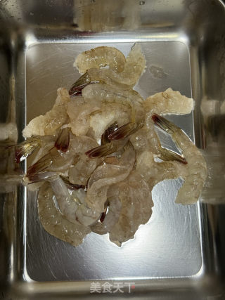蝦仁炒牛肉的做法步驟：4