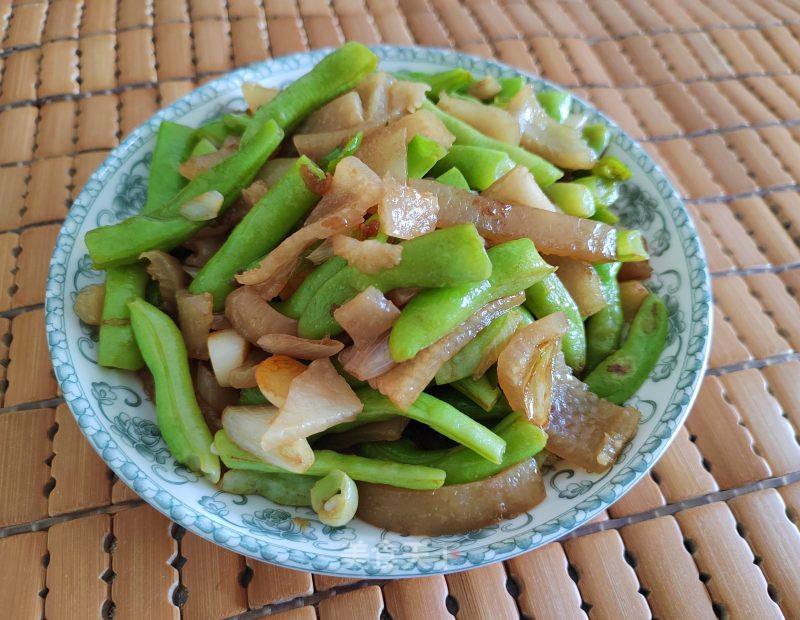 四季豆炒豬皮的做法