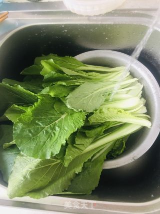 清炒芥菜的做法步驟：1