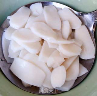 #酸辣美食#辣白菜香腸炒年糕的做法步驟：6