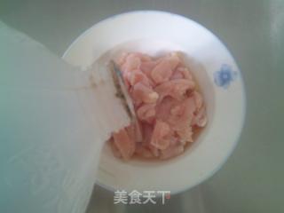 西瓜皮炒雞胸肉的做法步驟：3