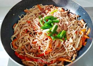 揚州干絲炒肉絲的做法步驟：14